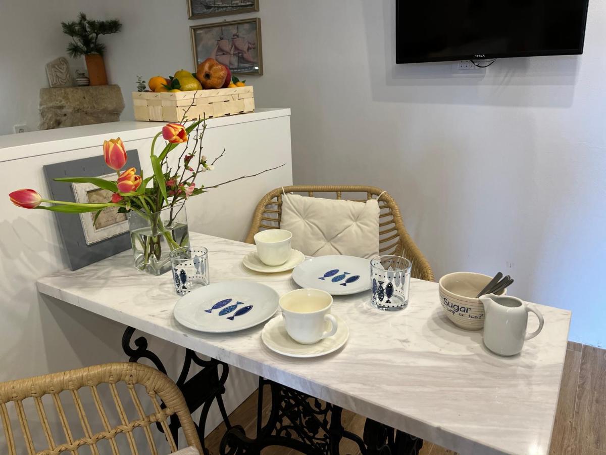 Charming Studio Apartment At House Rustica With Terrace And Nearby Parking Punat Esterno foto