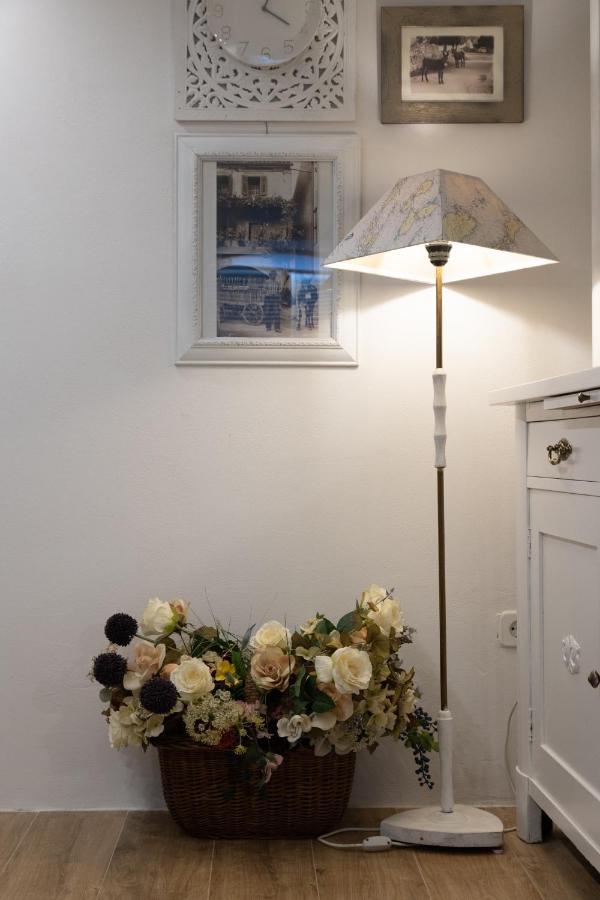 Charming Studio Apartment At House Rustica With Terrace And Nearby Parking Punat Esterno foto