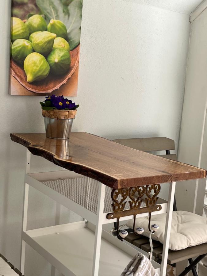 Charming Studio Apartment At House Rustica With Terrace And Nearby Parking Punat Esterno foto